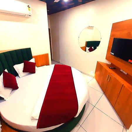Hotel Suncity Ahmedabad Luaran gambar