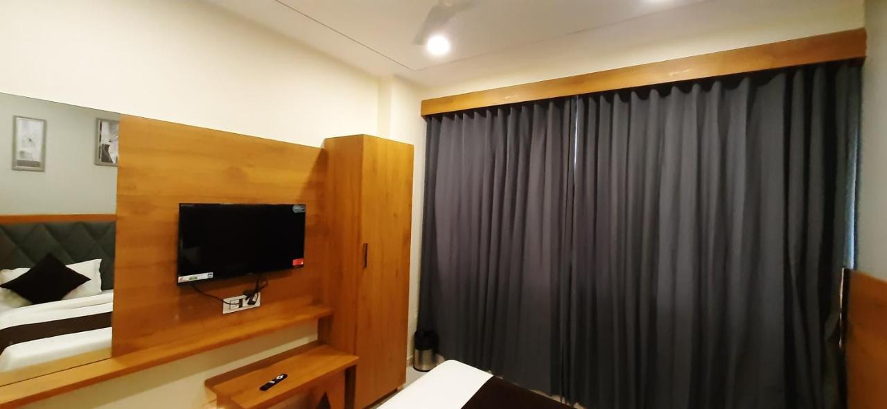 Hotel Suncity Ahmedabad Luaran gambar
