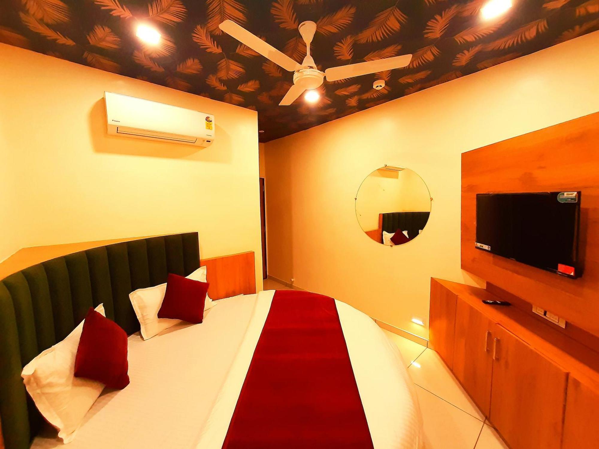 Hotel Suncity Ahmedabad Luaran gambar