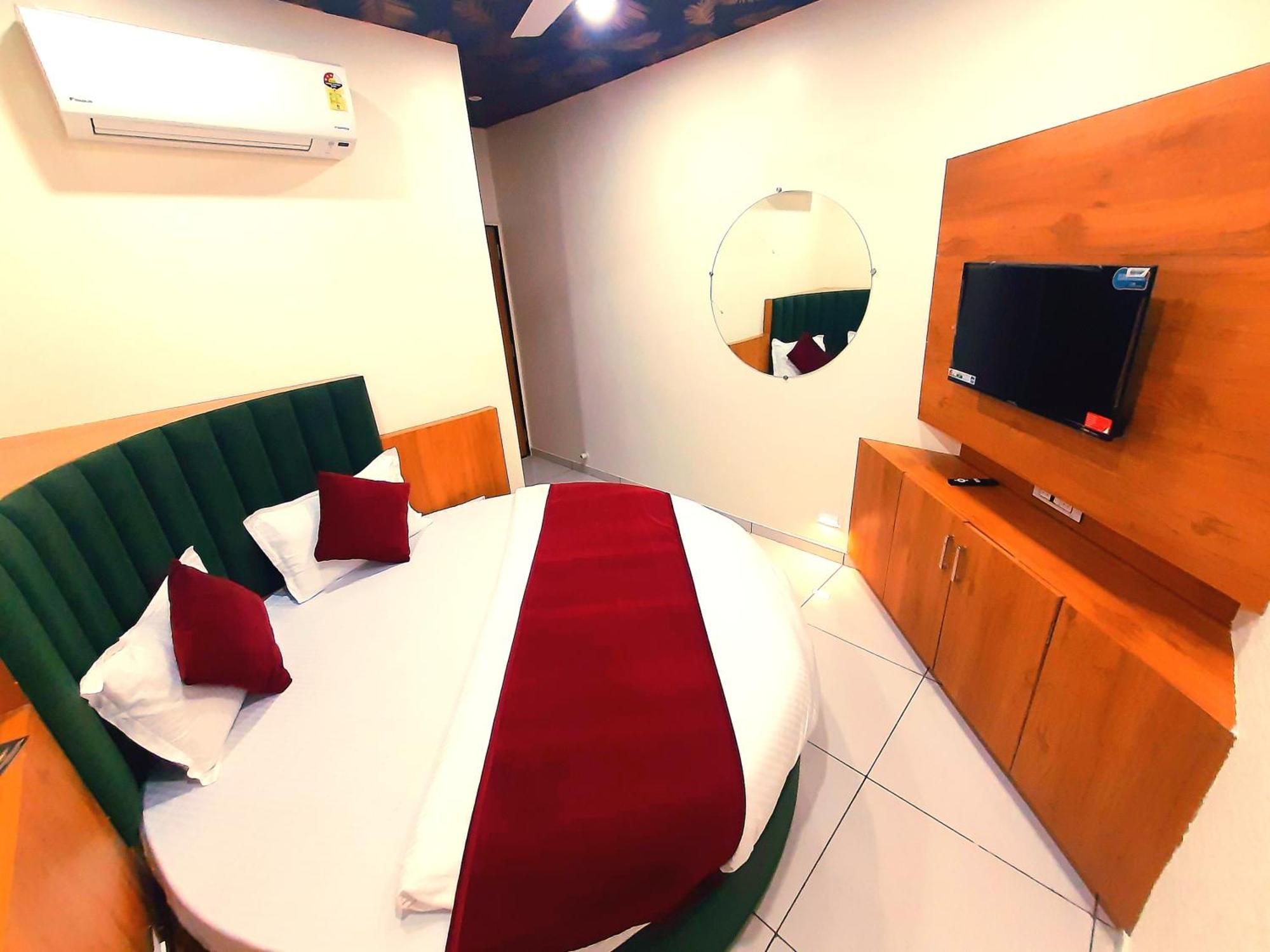 Hotel Suncity Ahmedabad Luaran gambar