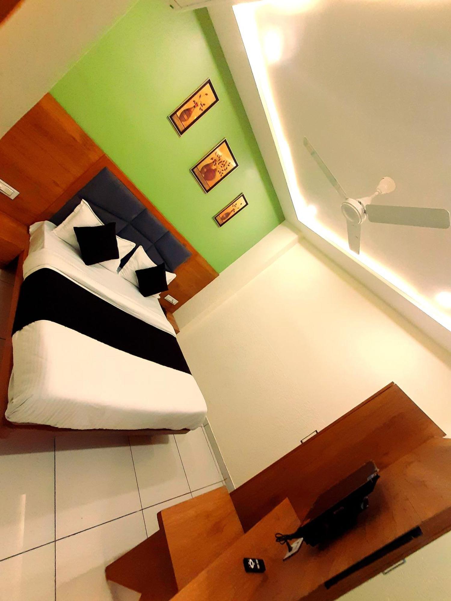 Hotel Suncity Ahmedabad Luaran gambar