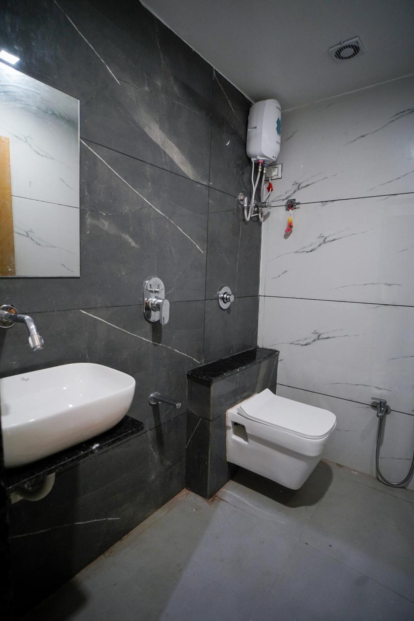 Hotel Suncity Ahmedabad Luaran gambar