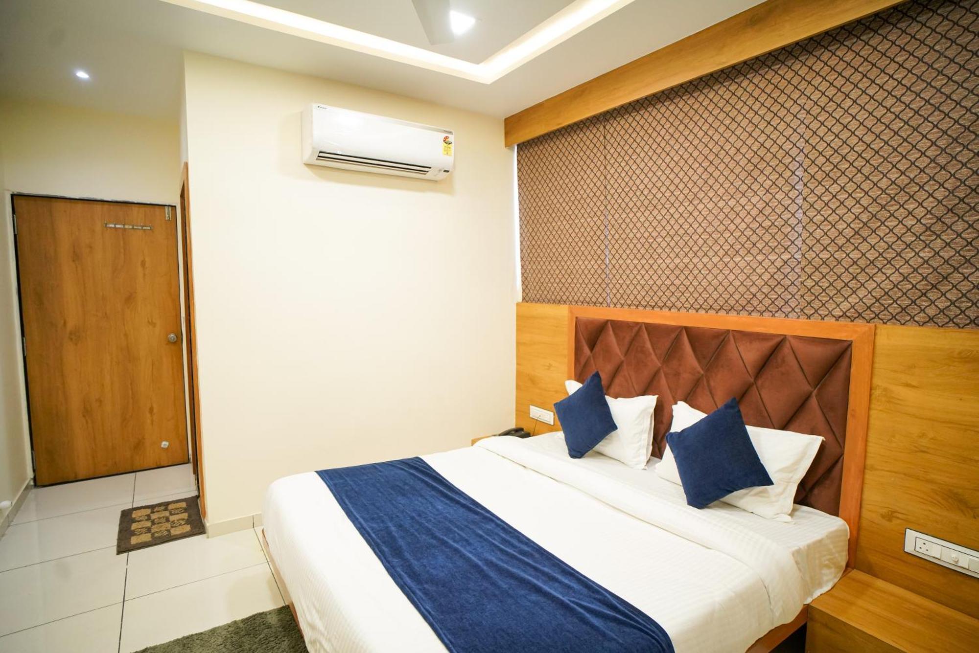 Hotel Suncity Ahmedabad Luaran gambar
